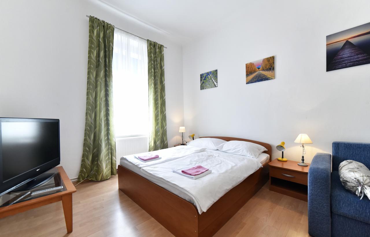 Apartment Tesla Zagreb Bagian luar foto