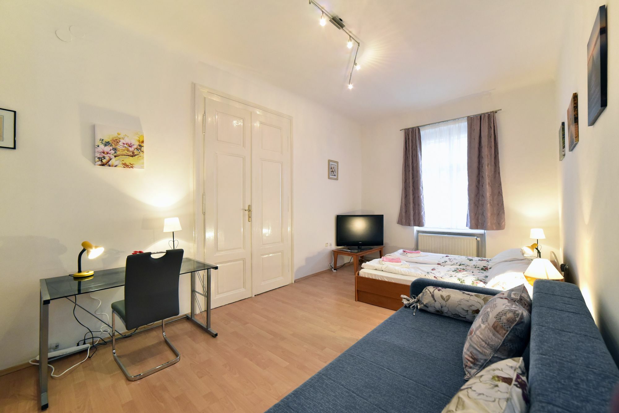 Apartment Tesla Zagreb Bagian luar foto