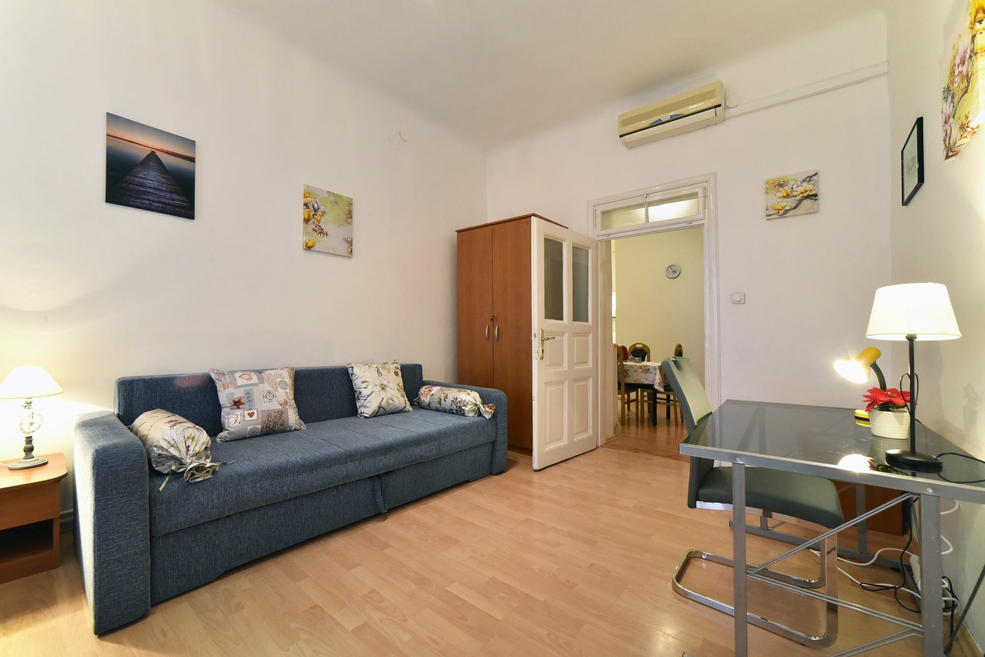 Apartment Tesla Zagreb Bagian luar foto