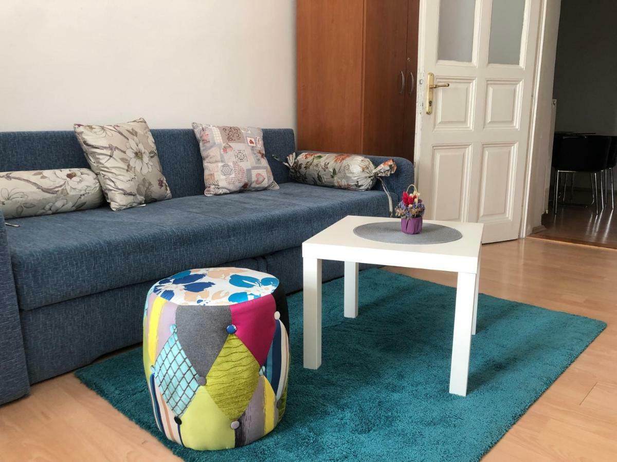 Apartment Tesla Zagreb Bagian luar foto